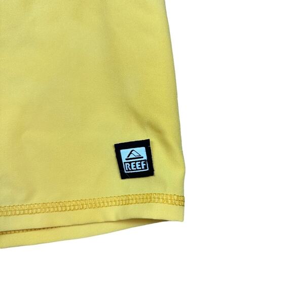 REEF Pineapple Board Shorts Swim Trunks Sz 38 Surf Beach Volleyball - Picture 2 of 6